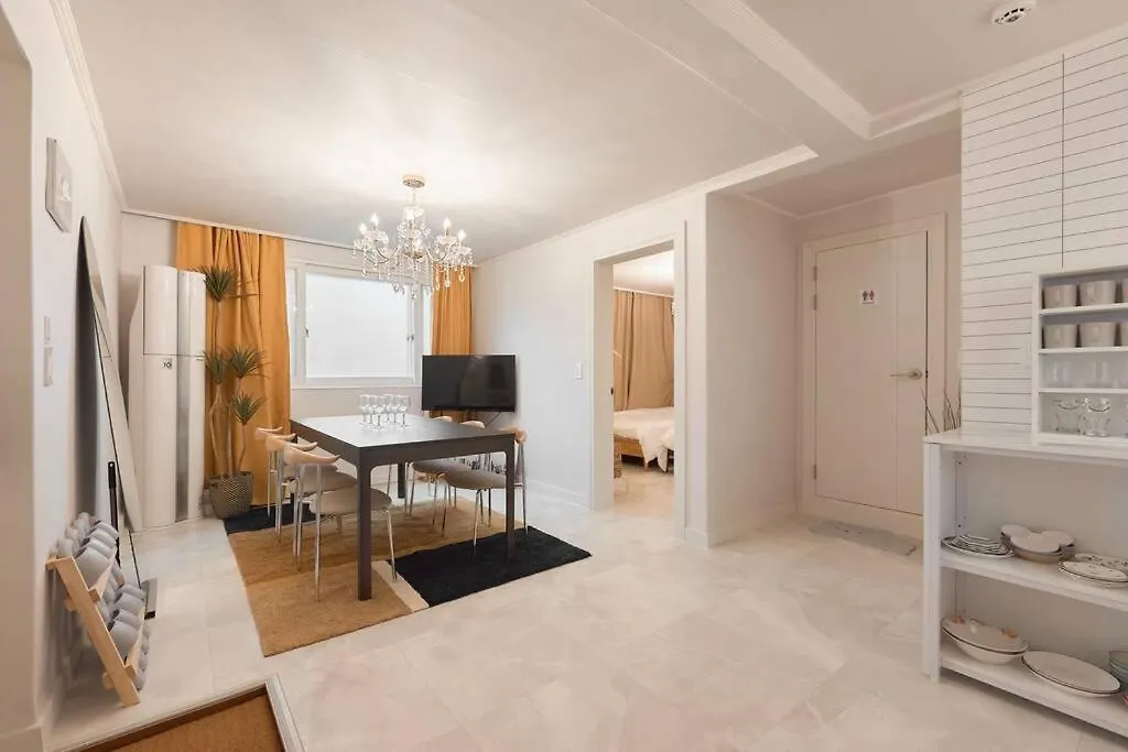 Triple Metro Station Area House Villa Seoul