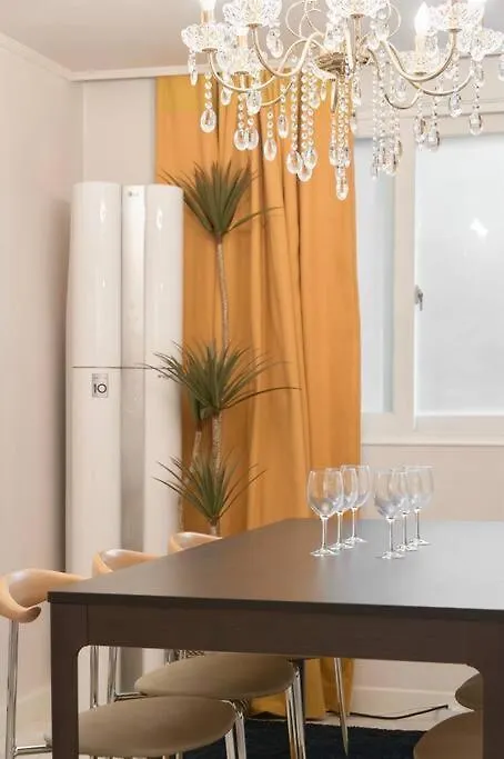 Triple Metro Station Area House Villa Seoul
