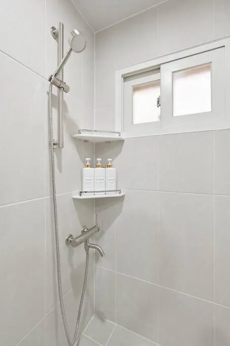 Triple Metro Station Area House Villa Seoul