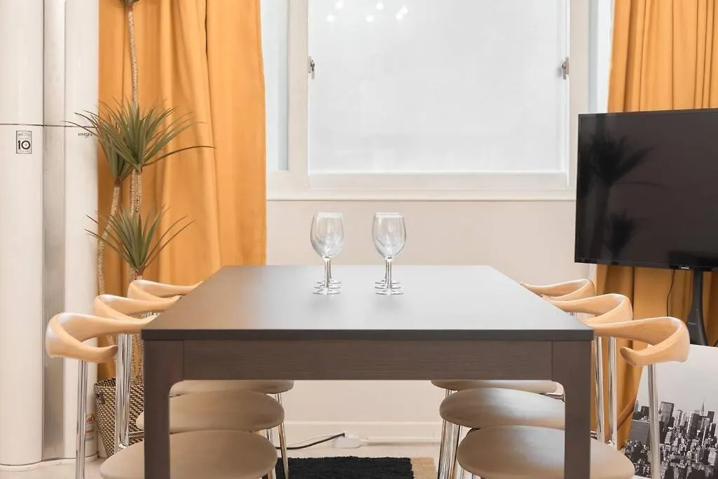Triple Metro Station Area House Villa Seoul 0*,