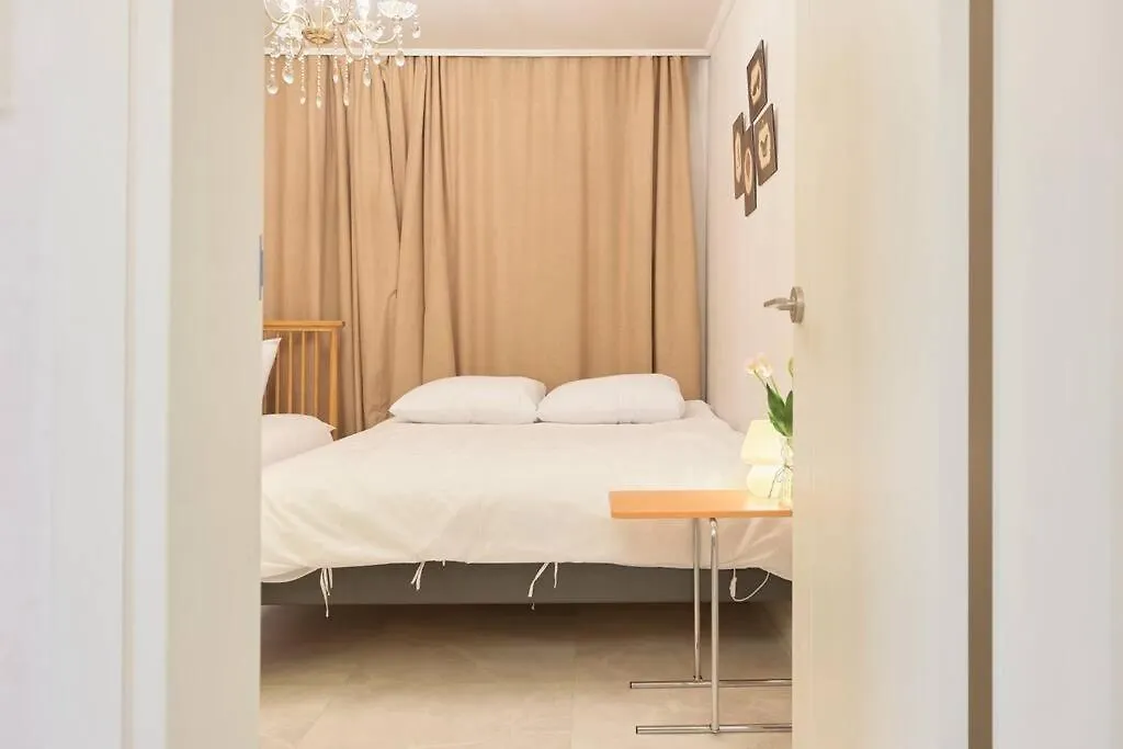 Triple Metro Station Area House Villa Seoul 0*,