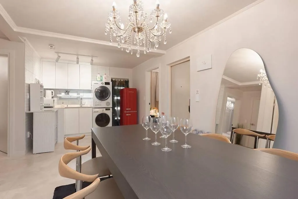 Triple Metro Station Area House Villa Seoul 0*,  South Korea